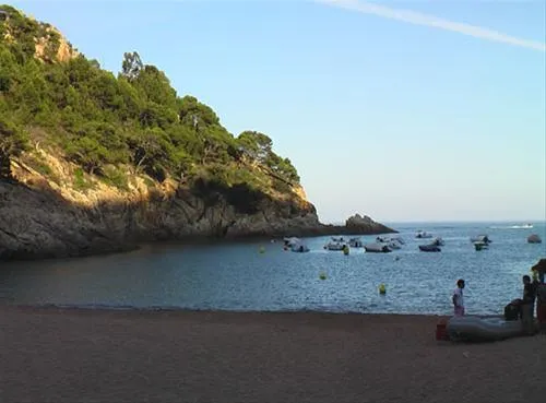camping-pola-tossa-de-mar-emirq
