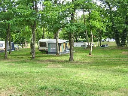 camping-lisle-aux-moulins-loiret-xdqf2
