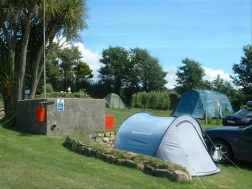 lower-pentreath-caravan-and-camping-penzance-98llp