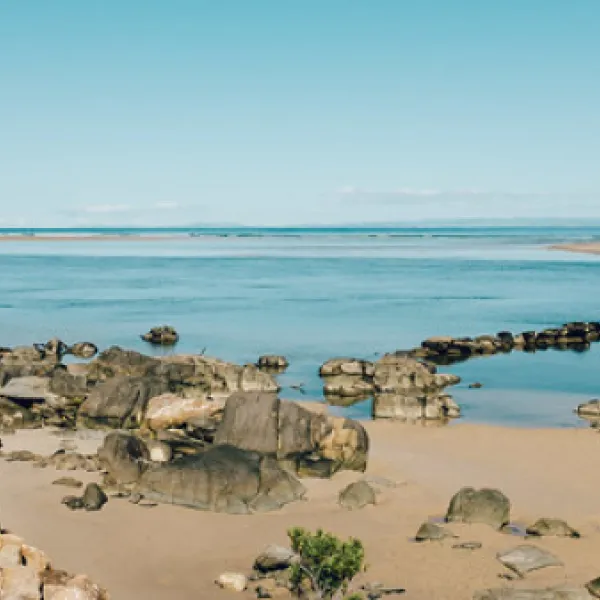 river-and-rocks-campground-coles-bay-rypnt