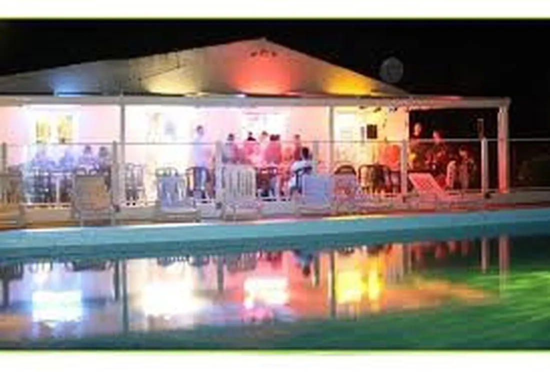 camping-caravaning-la-vertonne-grosbreuil-road9