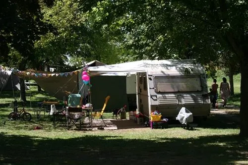 camping-les-moulins-de-la-vergne-pons-ivjlp