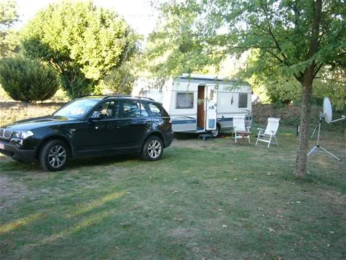 camping-les-moulins-de-la-vergne-pons-wuu41