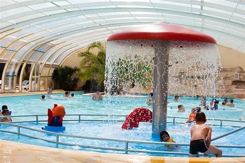 aquatique-club-camping-la-pinede-les-mathes-la-palmyre-bawxc