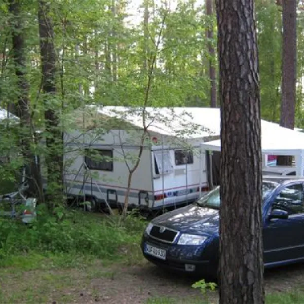campingplatz-am-leppinsee-schillersdorf-wixih
