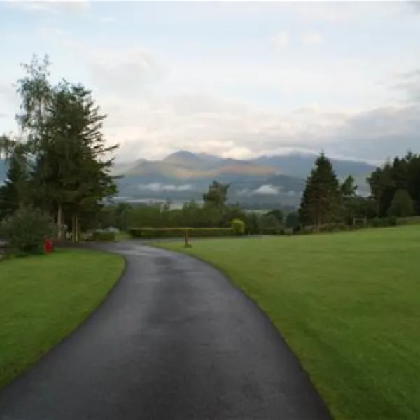 castlerigg-hall-caravan-camping-park-keswick-u02qm