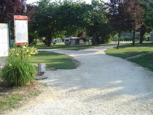 camping-chez-menard-st-andre-de-lidon-nurge