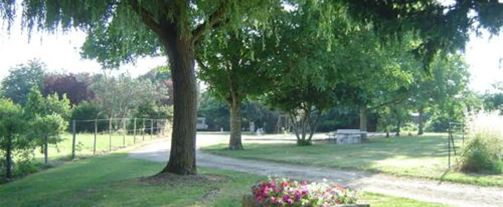CAMPING CHEZ MENARD