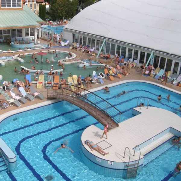 aqua-hotel-termal-family-resort-kemping-mosonmagyarovar-eihh7