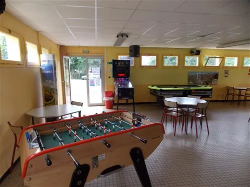 le-camping-municipal-du-mas-issoire-0h67b