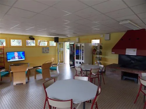 le-camping-municipal-du-mas-issoire-emjop