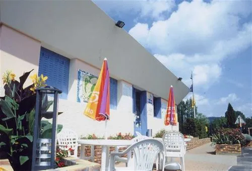 le-camping-municipal-du-mas-issoire-gq6jd
