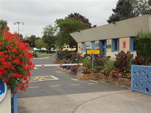 le-camping-municipal-du-mas-issoire-k7vgu