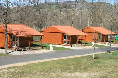 le-camping-municipal-du-mas-issoire-mik2e
