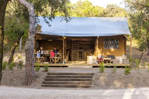 international-camping-etruria-marina-di-castagneto-n5aev
