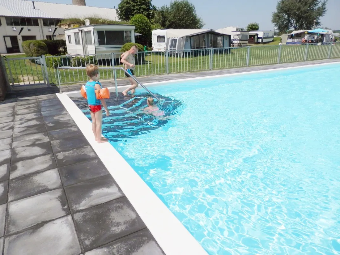 camping-verkrema-eck-en-wiel-z8ykh