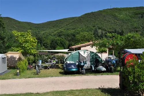 camping-les-cerisiers-du-jaur-saint-pons-de-thomires-sfwqm