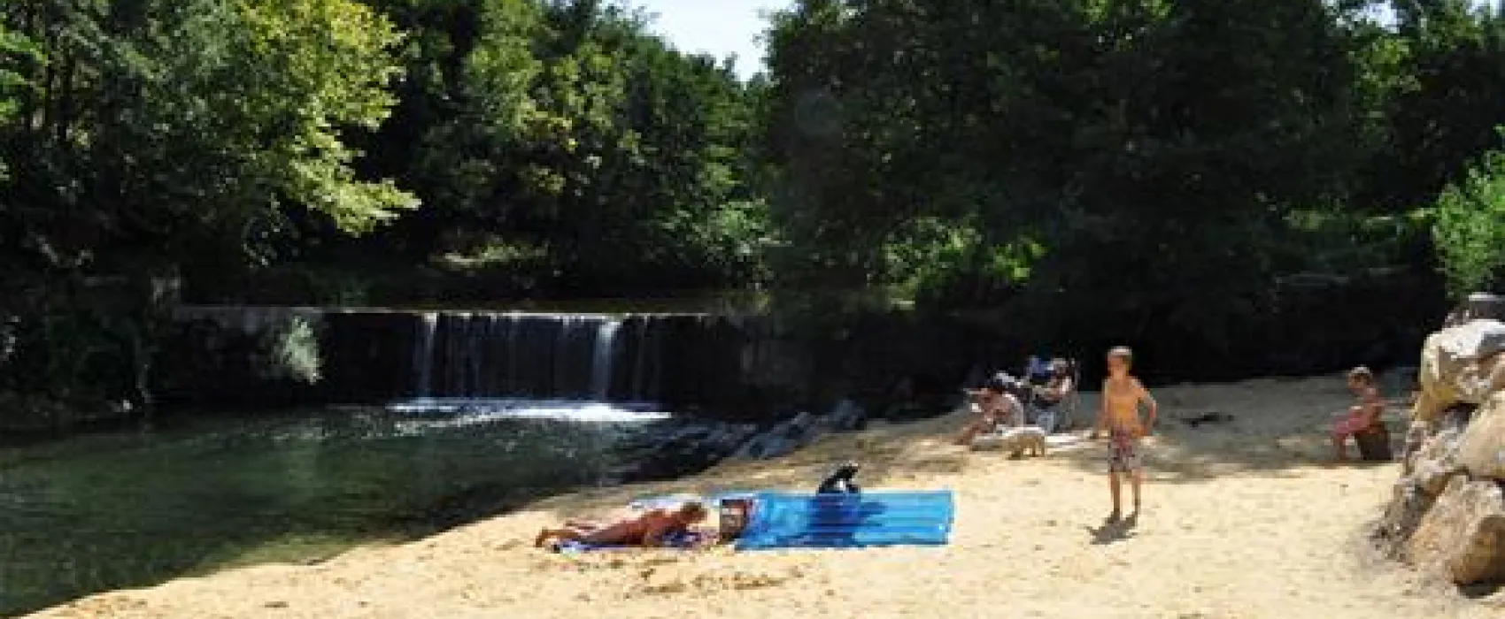 Camping Les Cerisiers du Jaur  