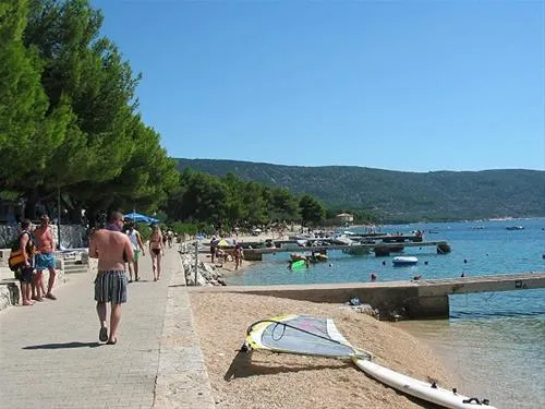 camping-kovacine-cres-8t7ta