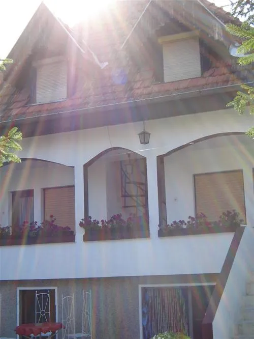 camping-and-motel-pipacs-feketi-htfev