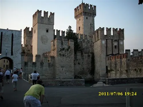 camping-villaggio-tiglio-sirmione-lago-di-garda-hjegd