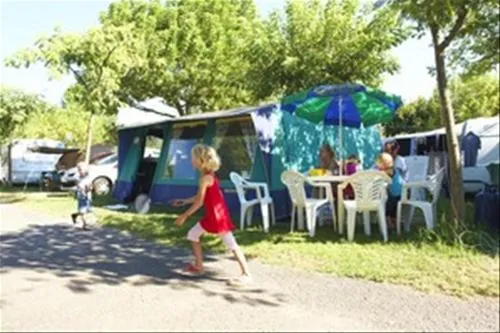 camping-villaggio-tiglio-sirmione-lago-di-garda-htdjf