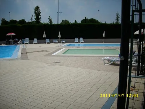 camping-villaggio-tiglio-sirmione-lago-di-garda-rvlnu