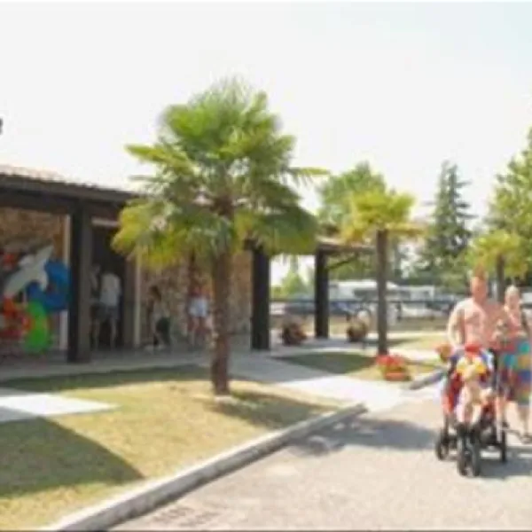 camping-villaggio-tiglio-sirmione-lago-di-garda-xixij