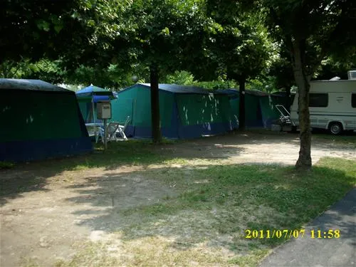 camping-villaggio-tiglio-sirmione-lago-di-garda-ydi6c