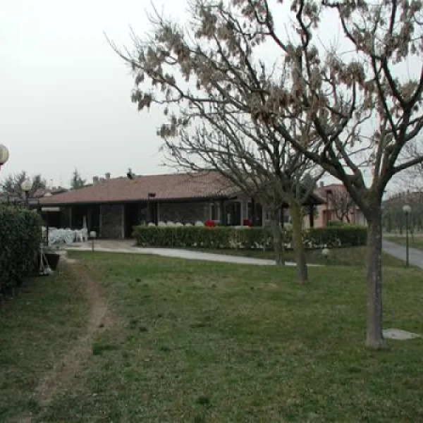 camping-villaggio-tiglio-sirmione-lago-di-garda-yzghu
