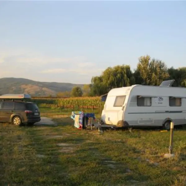 camping-aurel-vlaicu-aurel-vlaicu-2qgj1