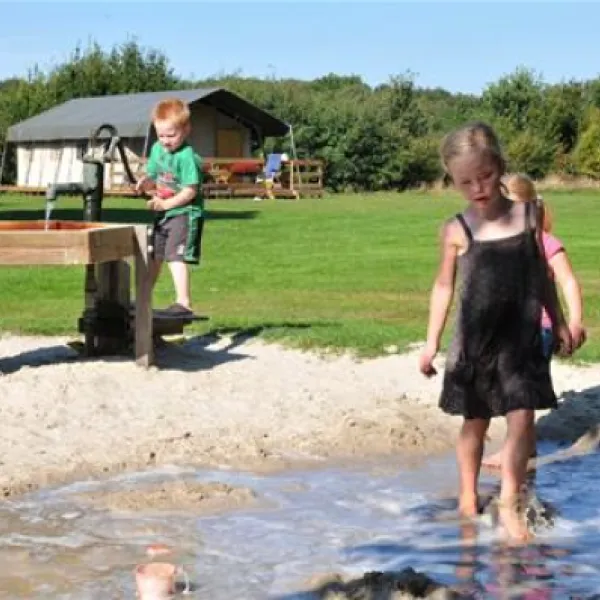 camping-landgoed-lemmenhof-ell-gjrrj