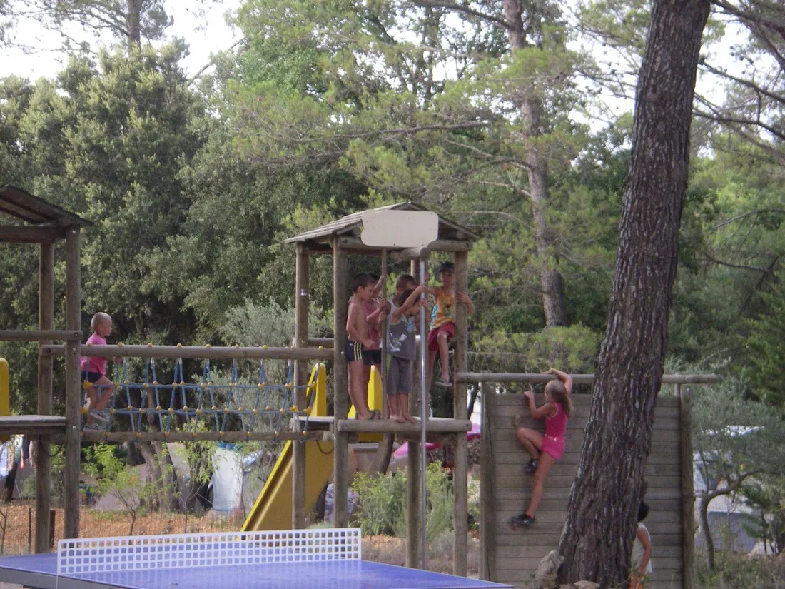 le-relais-de-la-bresque-sillans-la-cascade-ybdj1