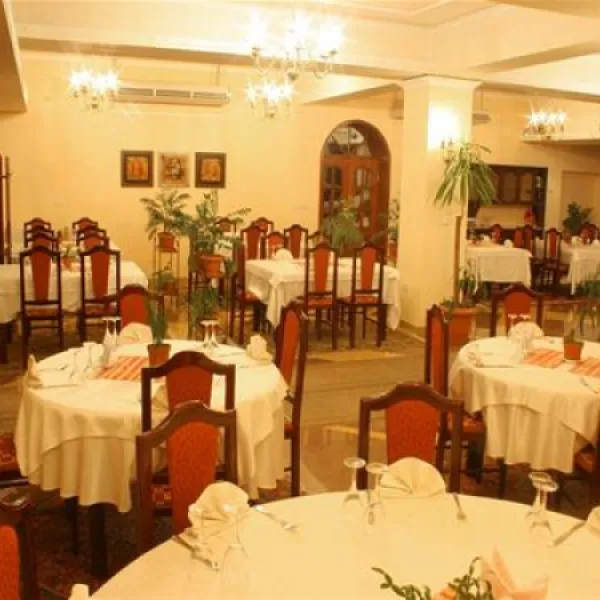 hotel-restaurant-baron-tirana-cvmuz