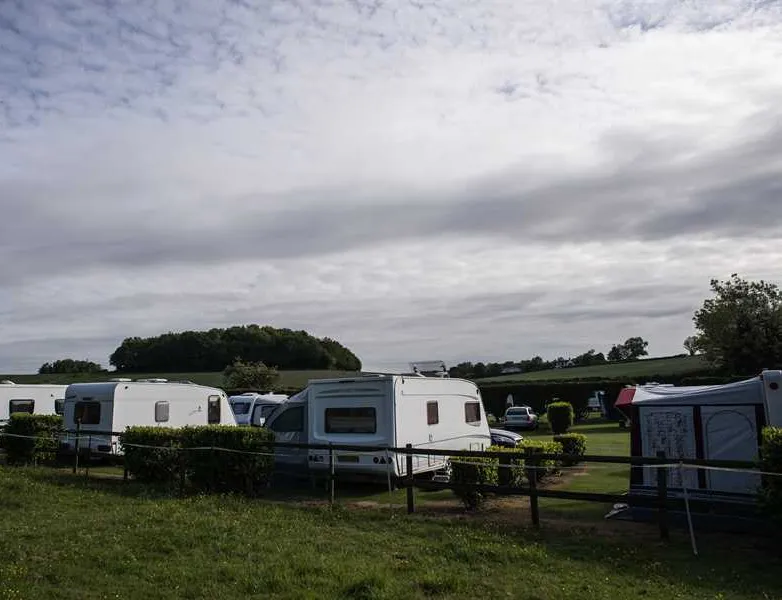 monks-cottage-caravan-site-faversham-hvydv