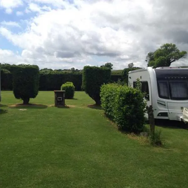 monks-cottage-caravan-site-faversham-hxdjc