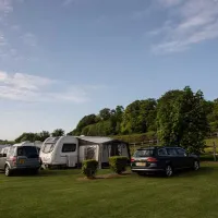 monks-cottage-caravan-site-faversham-mq7xk