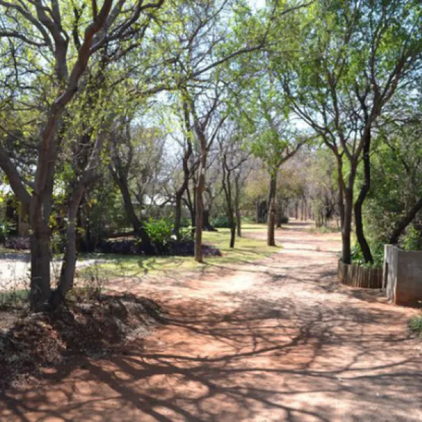 shangrila-innibos-old-rustenburg-road-r104-zandfontein-bnvpc