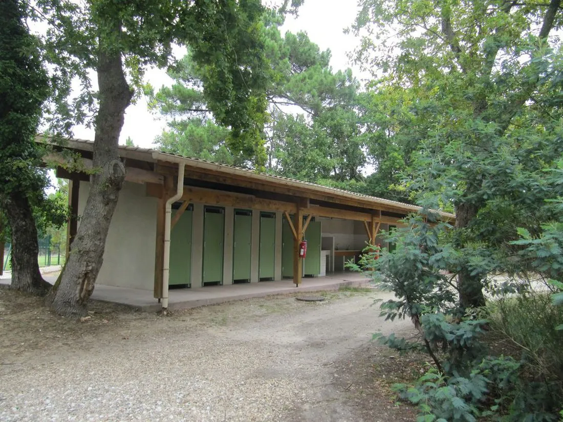 le-palace-soulac-sur-mer-gironde-02pt8