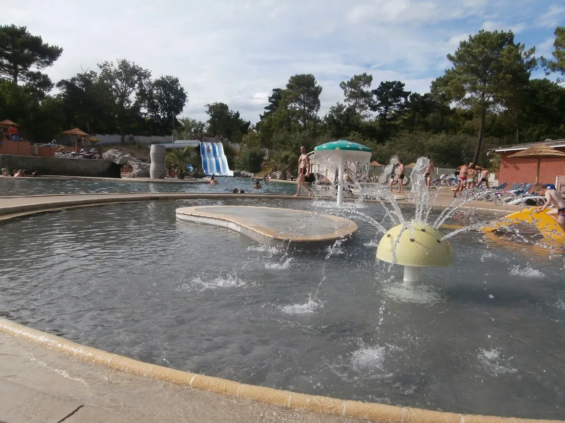 le-palace-soulac-sur-mer-gironde-umnph