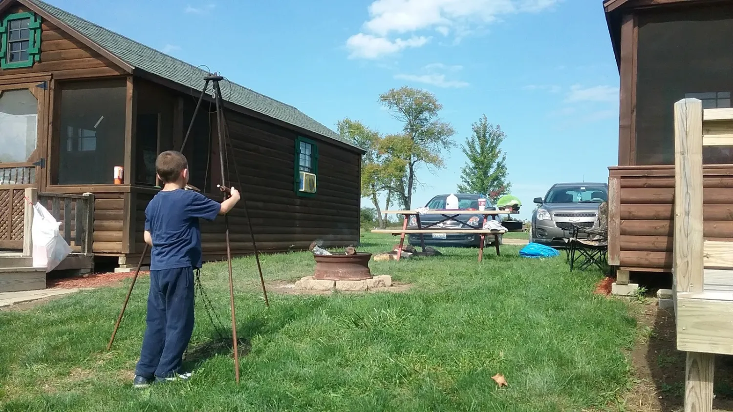 loveberrys-funny-farm-campground-pioneer-tqihd