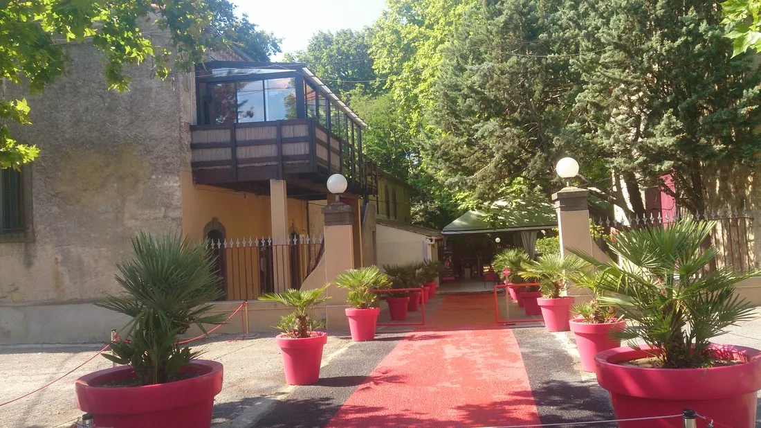 terre-de-soleil-pinet-x0ovs