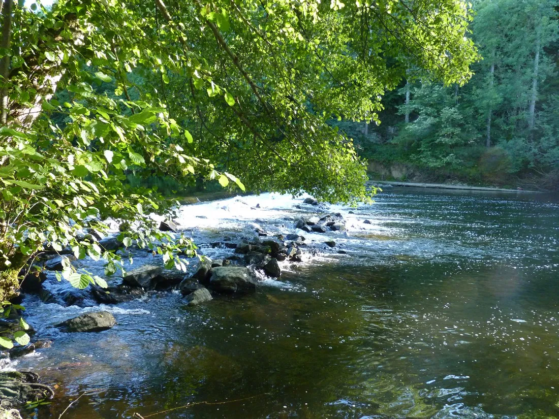 camping-les-chambons-argenton-sur-creuse-irmzw