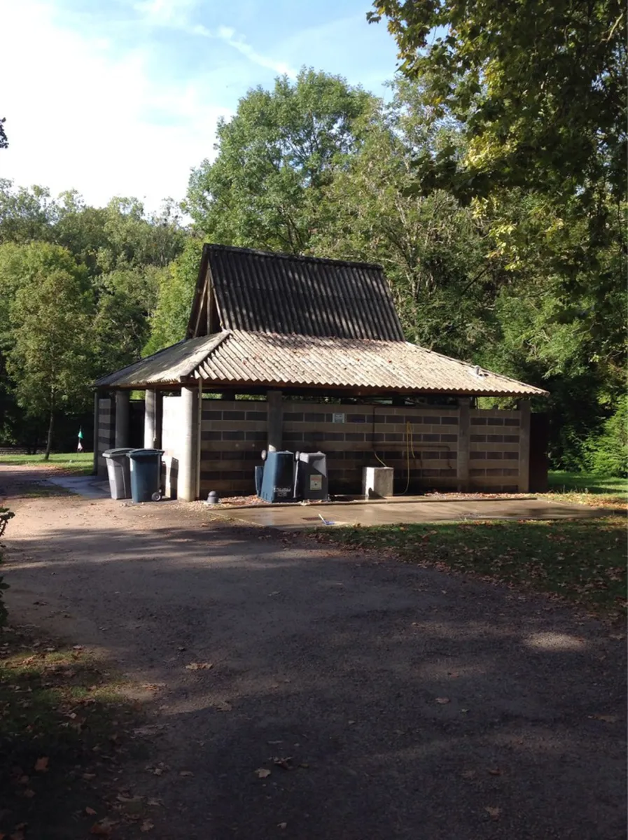camping-les-chambons-argenton-sur-creuse-kahdx