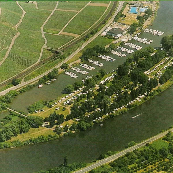camping-insel-ziehfurt-winningen-ftrai