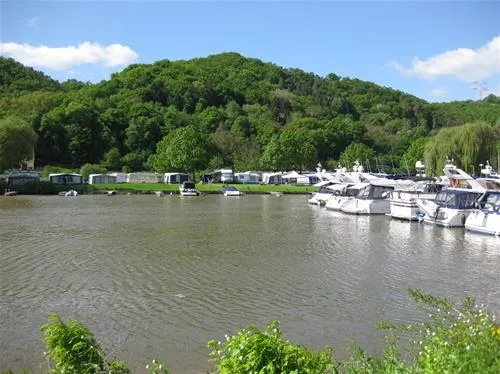 camping-insel-ziehfurt-winningen-ryuet