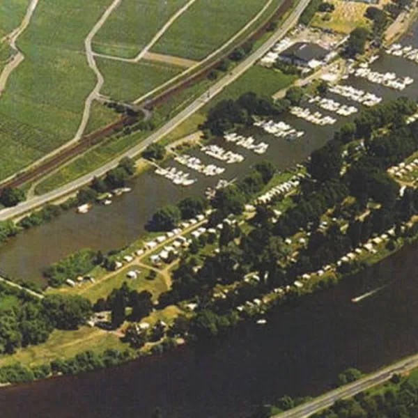 camping-insel-ziehfurt-winningen-ucj3f