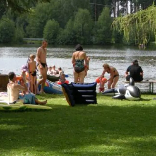 camping-waldsee-gmbh-co-kg-rothwallesau-l6ium