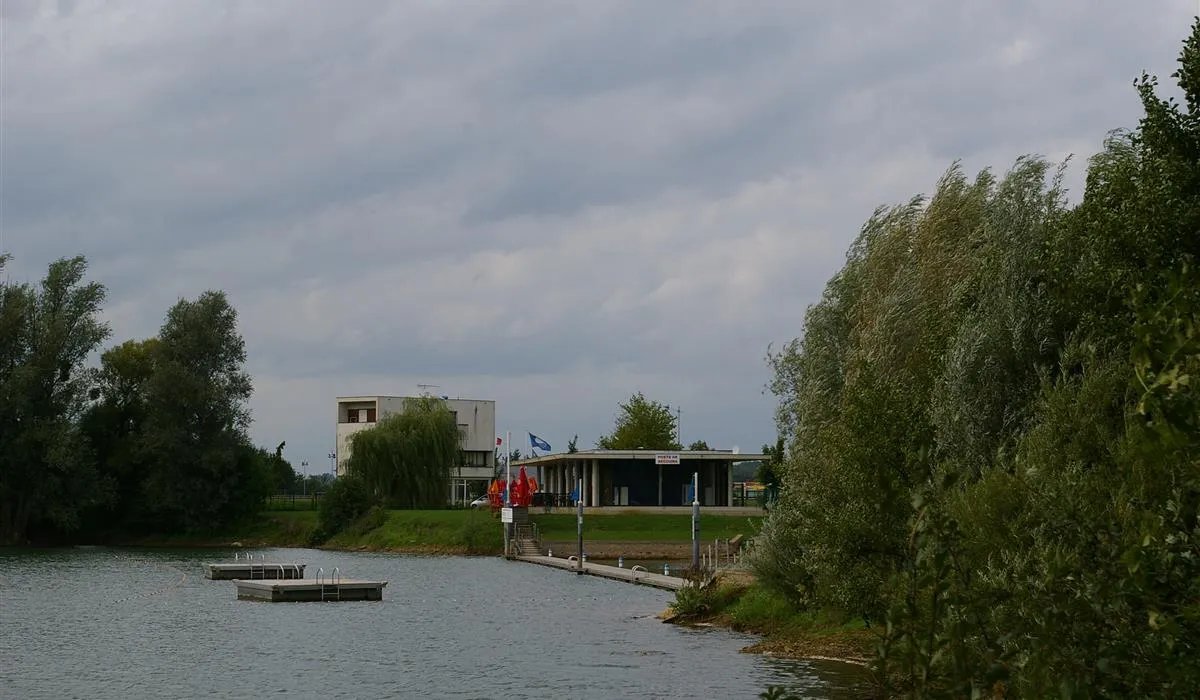 camping-le-lac-douzy-xz6ob