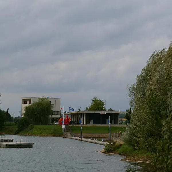 camping-le-lac-douzy-xz6ob